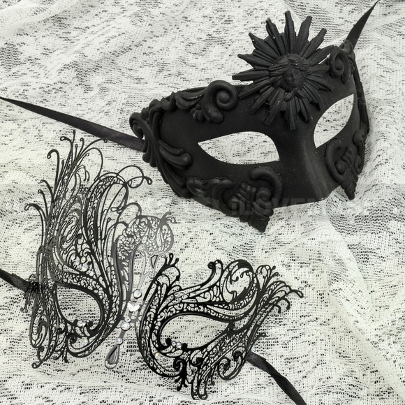 Black Full Face Greek Emperor and Silver Swan Mask - Picture 1 of 2